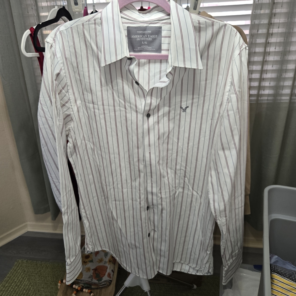 American Eagle Outfitters Men's White Striped Shirt